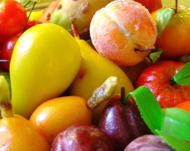 Noto almond-based marzipan fruit reproductions.